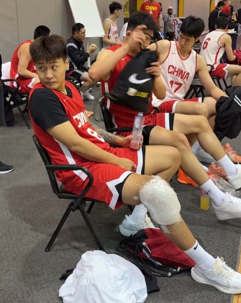 新西兰男篮, dj, ue